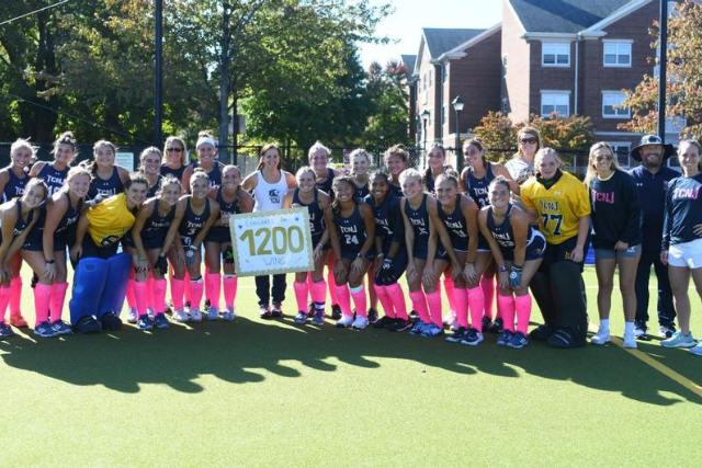 Pfluger reaches 1200th career win as field hockey shuts out Pioneers